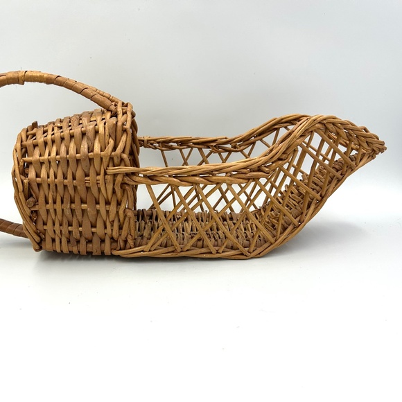 Vintage Wicker Wine Bottle Holder Natural Rattan Cane Caddy Pourer Boho Bar - Picture 6 of 10